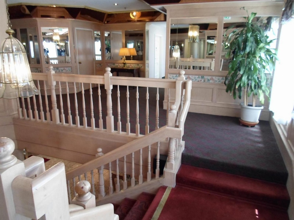 Arena Hotel Main image